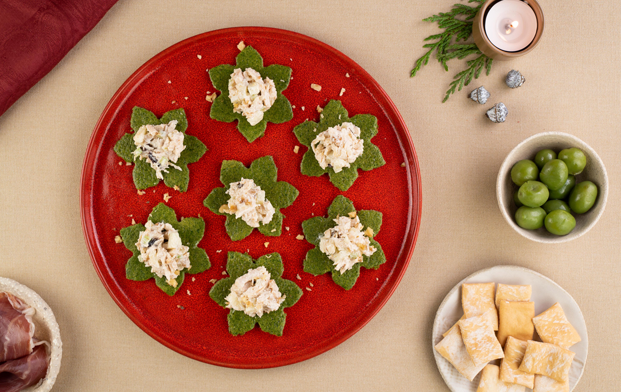 Canapés navideños de pollo