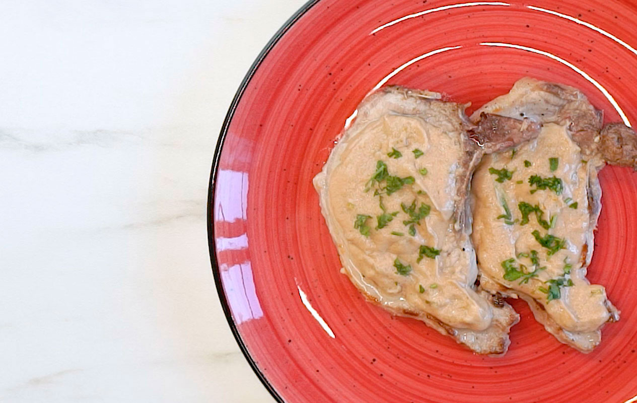 Chuletas de cerdo con salsa de cacahuete