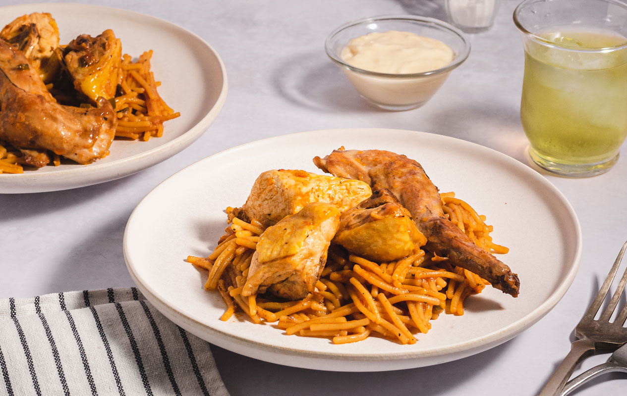 Fideos a la cazuela con pollo y conejo